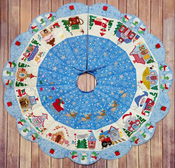 Ith North Pole Village Tree Skirt 